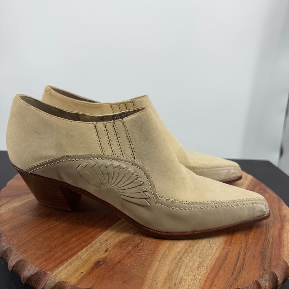 Vintage Circle S LTD cream leather ankle western bootie sz 10 narrow